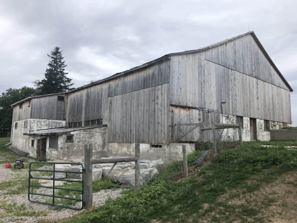 Barn Painting in Stratford, Ontario